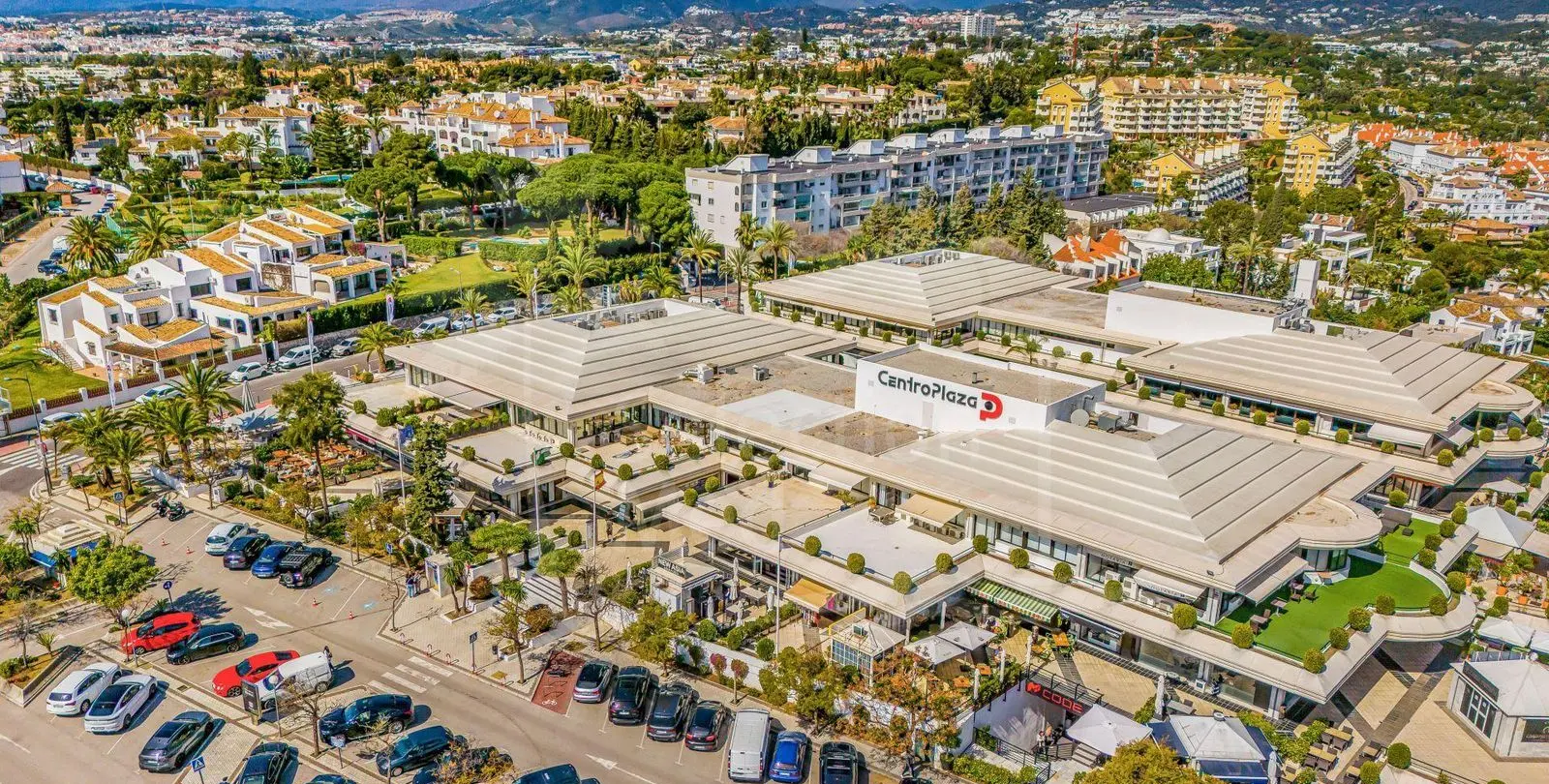 Sale of middle floor apartment in Nueva Andalucía 27