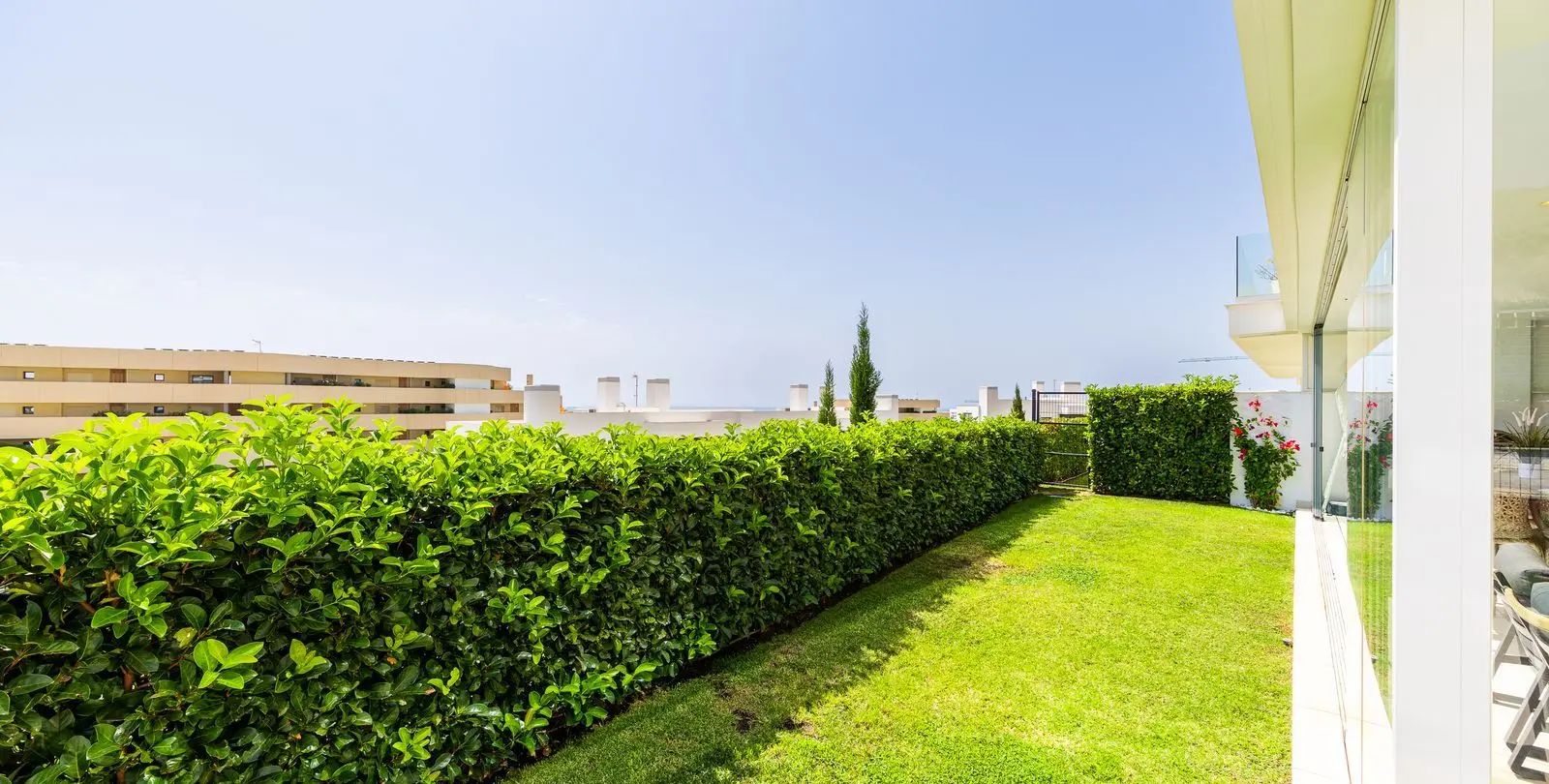 Sale of ground floor apartment in Fuengirola 35