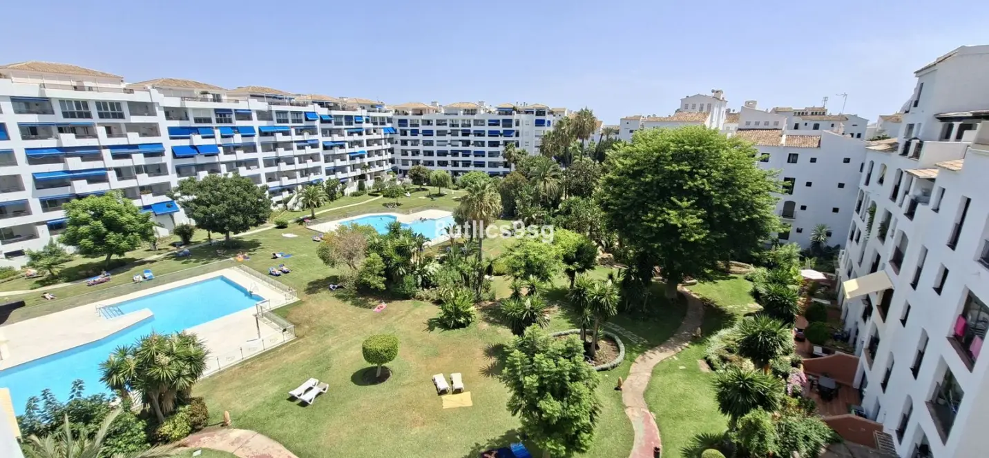 Venta de ático en Puerto Banús 0