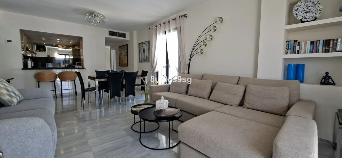 Venta de ático en Puerto Banús 2