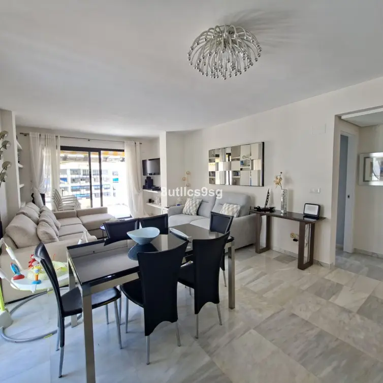 Venta de ático en Puerto Banús