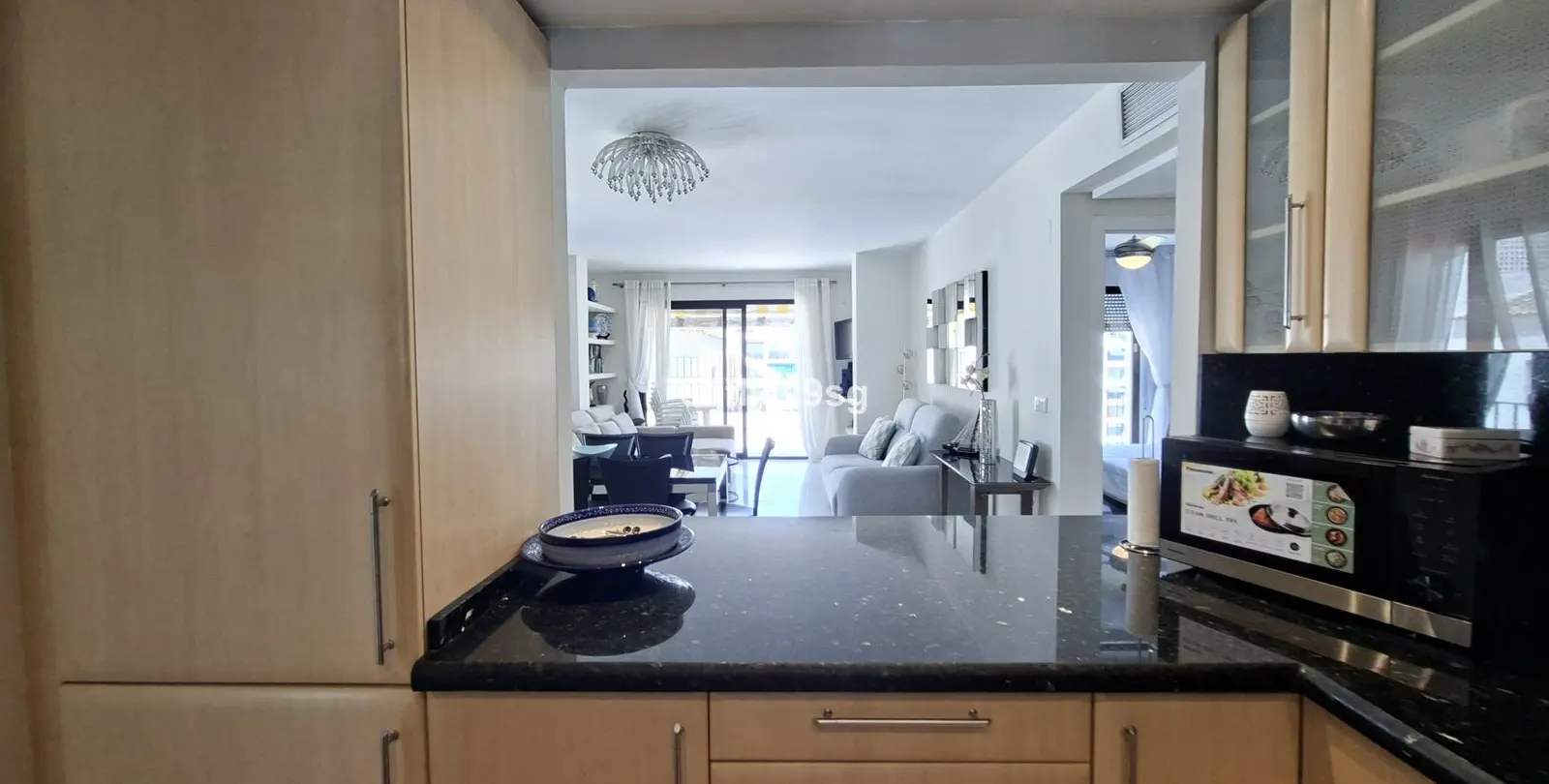 Sale of penthouse in Puerto Banús 11