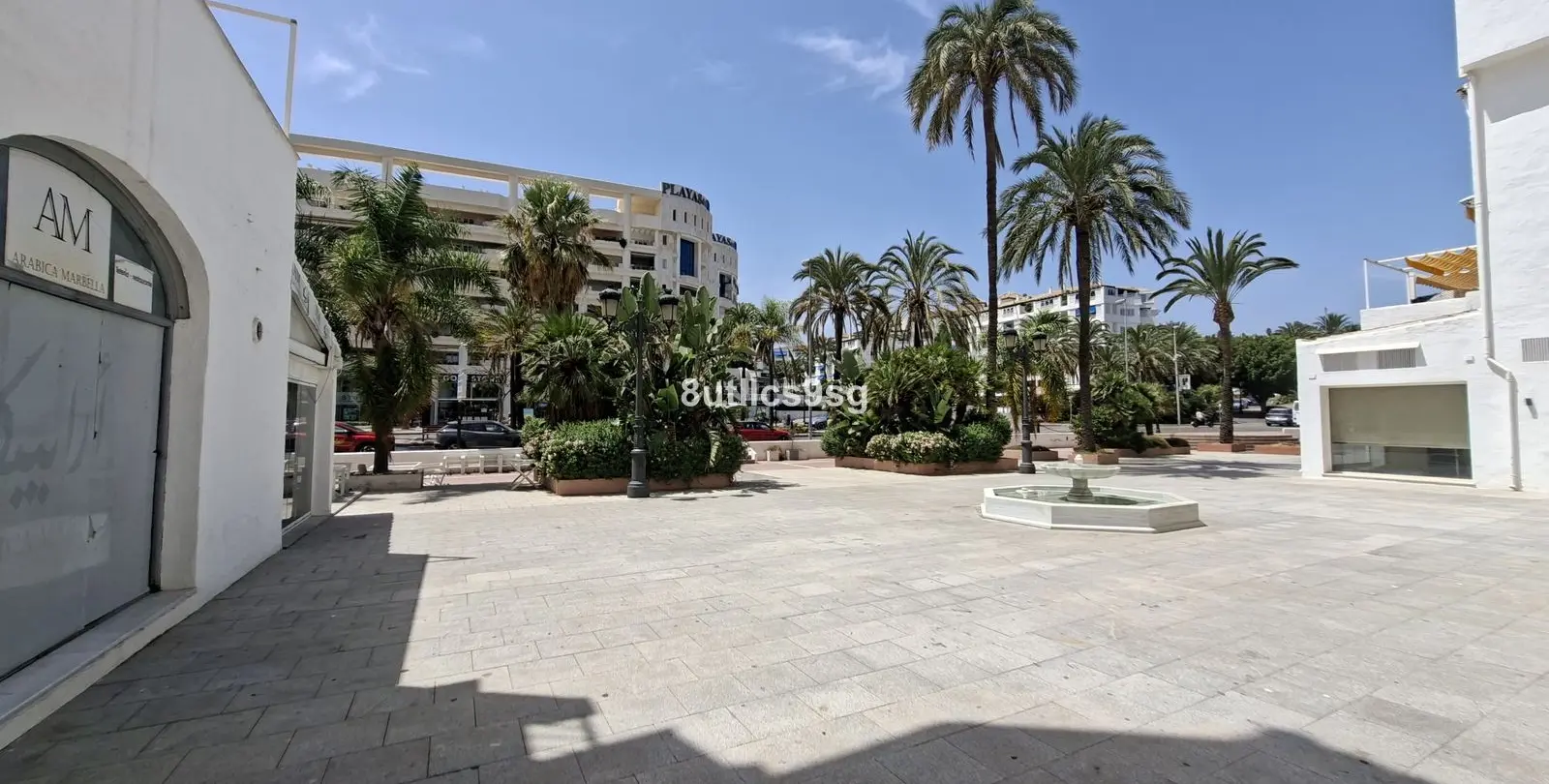 Sale of penthouse in Puerto Banús 33
