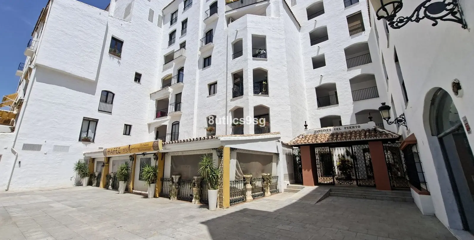 Sale of penthouse in Puerto Banús 35