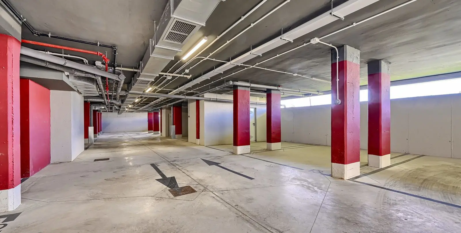 Venta de apartamento en planta media en Estepona 28
