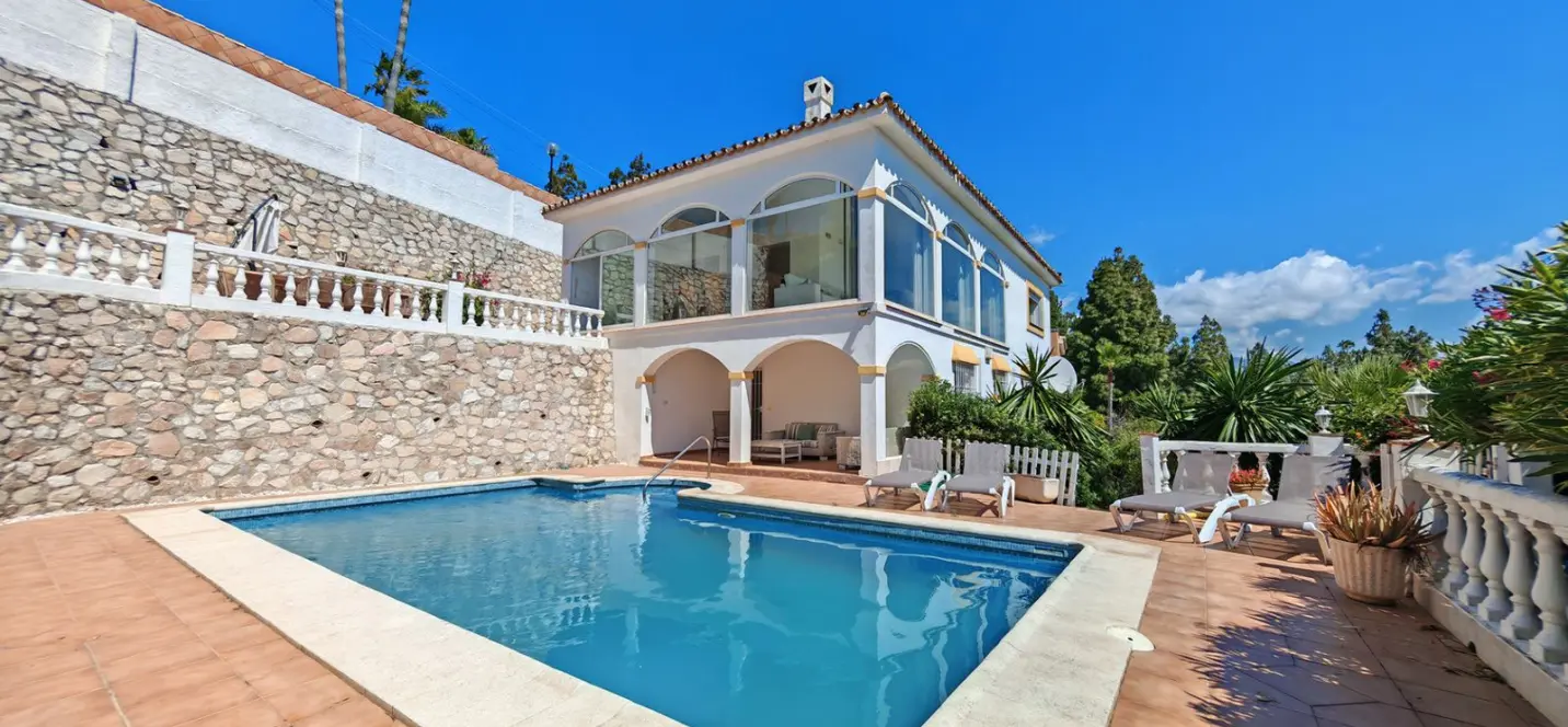 Venta de villa independiente en El Chaparral 1