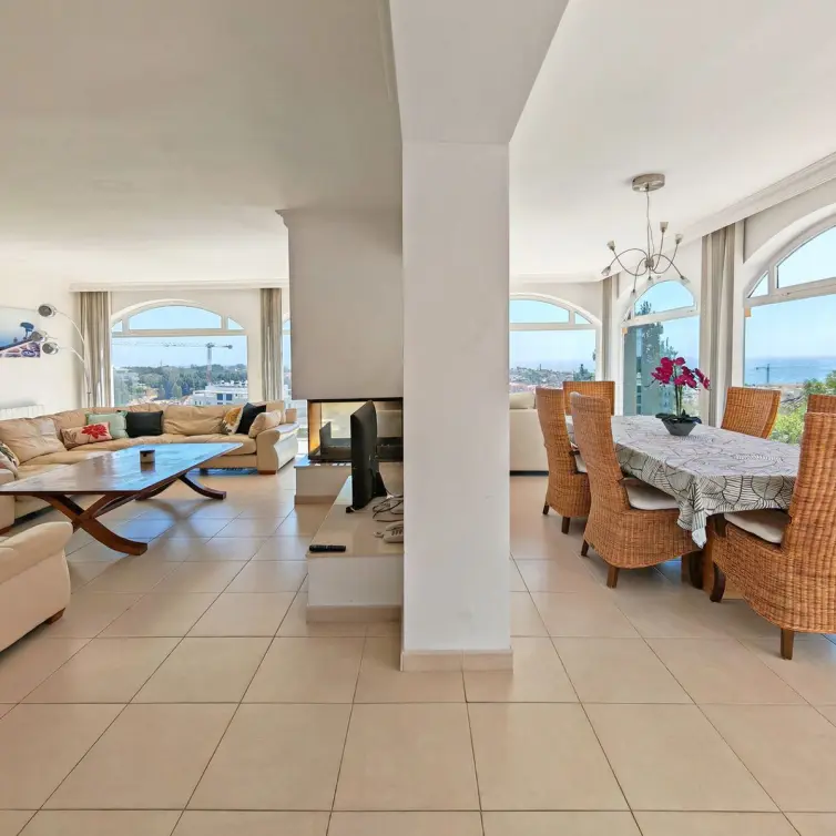Venta de villa independiente en El Chaparral