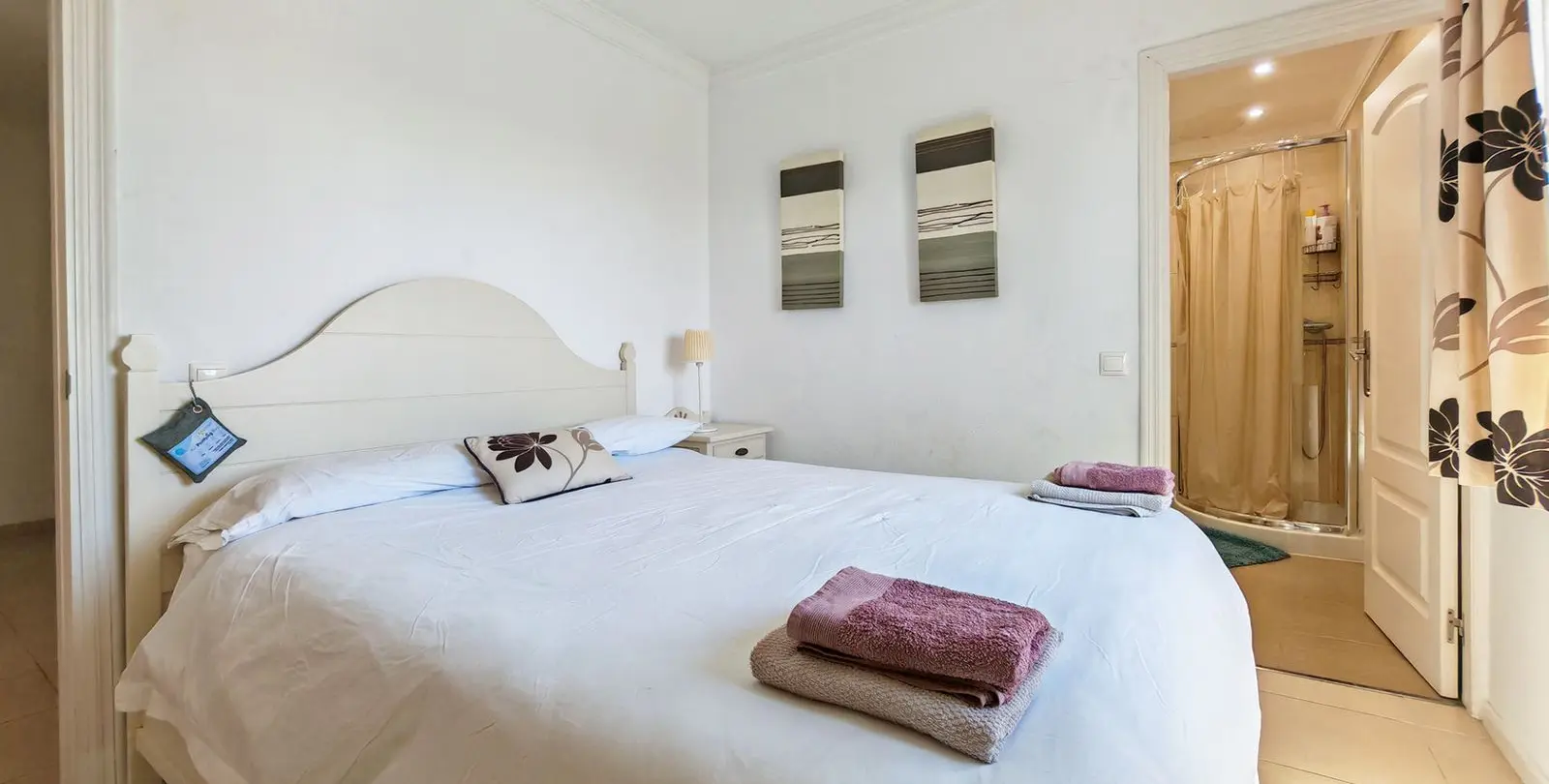 Venta de villa independiente en El Chaparral 14