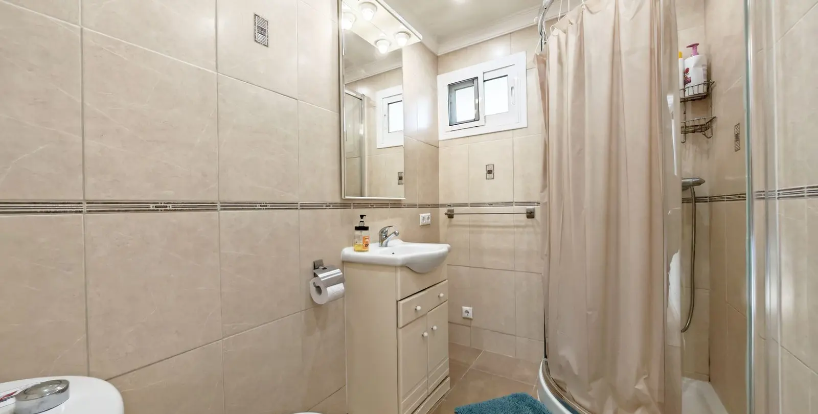 Venta de villa independiente en El Chaparral 15