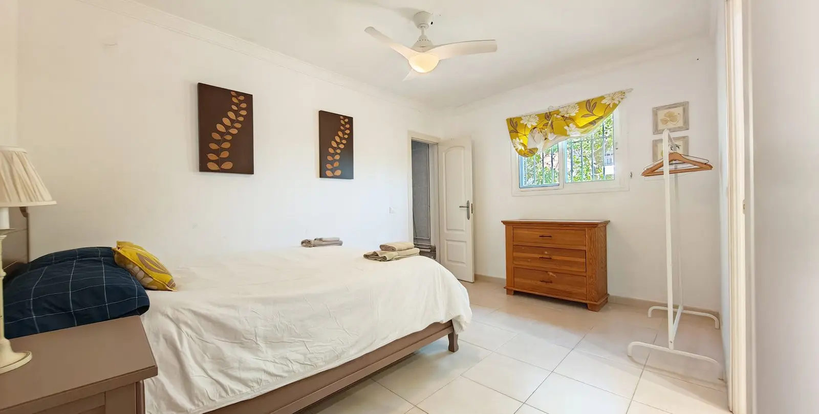 Venta de villa independiente en El Chaparral 16