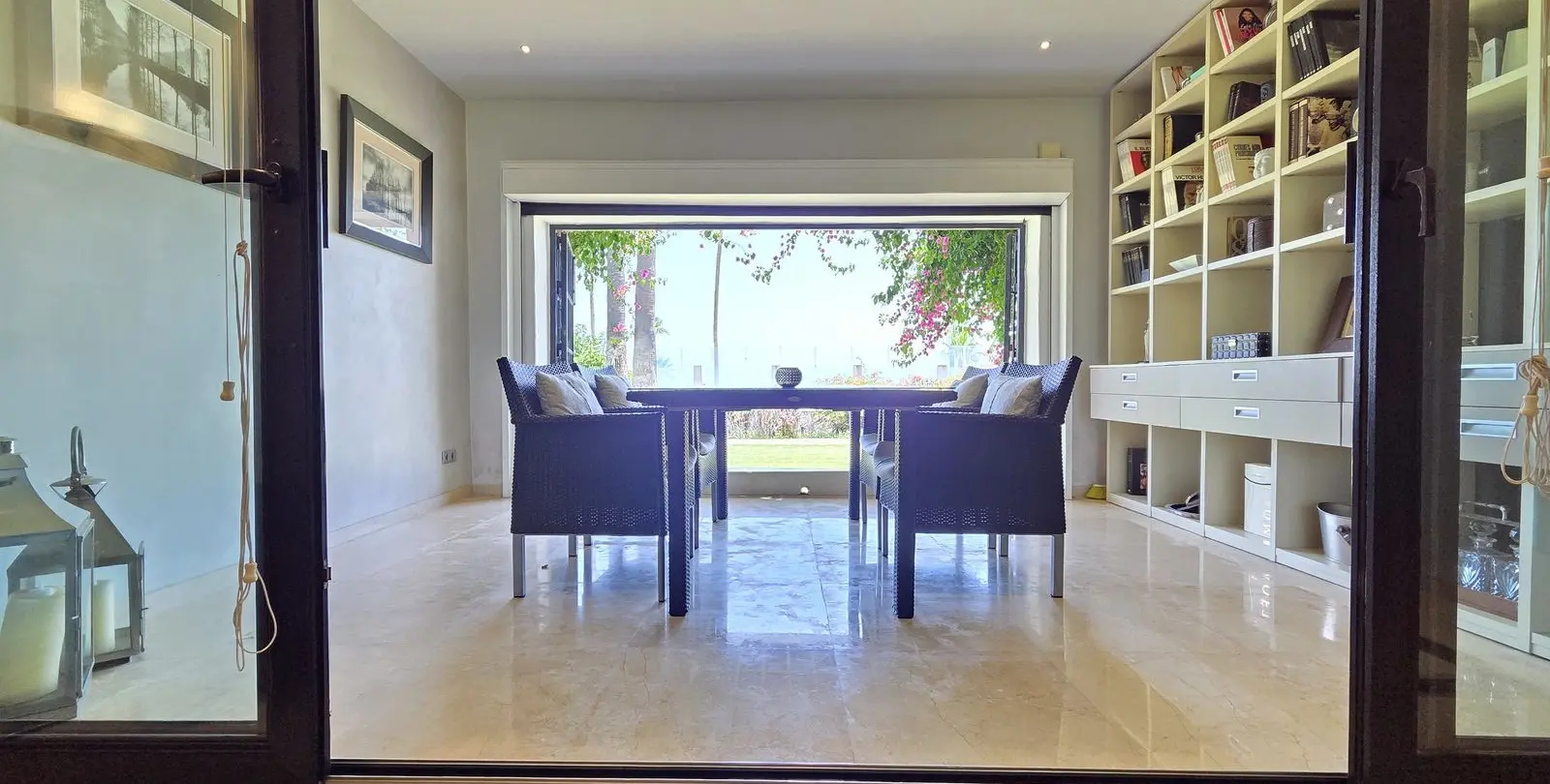 Venta de apartamento en planta baja en Puerto Banús 13