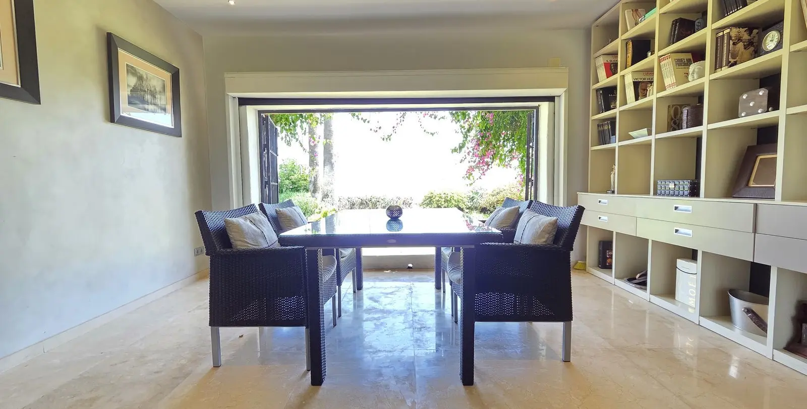 Venta de apartamento en planta baja en Puerto Banús 14