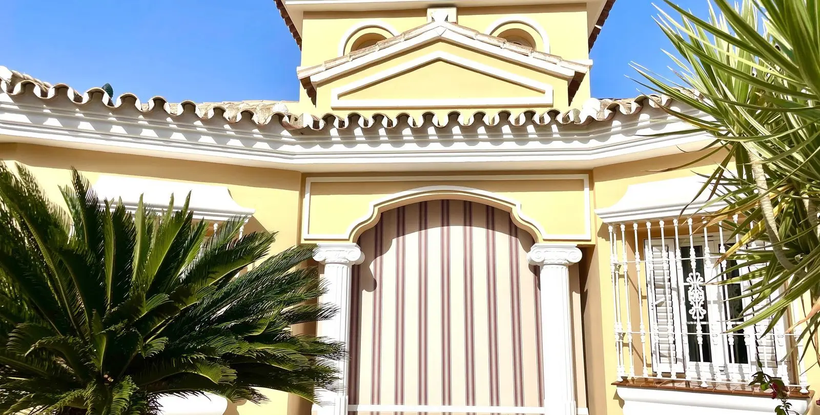 Venta de villa independiente en Las Lagunas 3