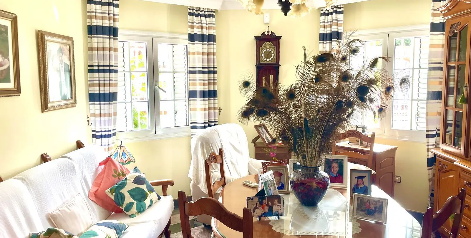 Venta de villa independiente en Las Lagunas 6