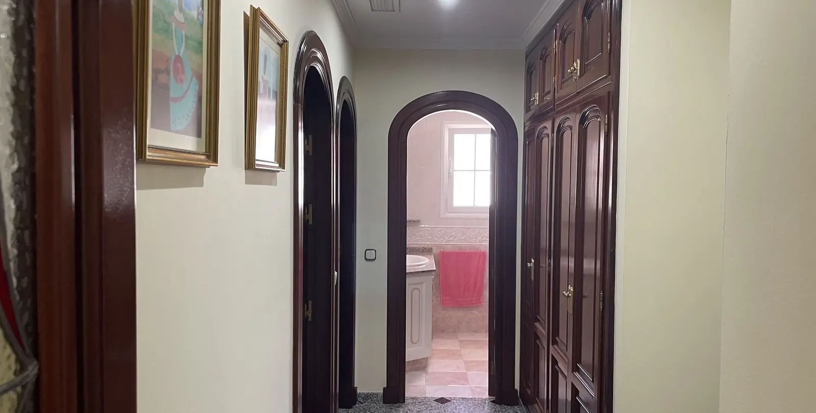Venta de villa independiente en Las Lagunas 8