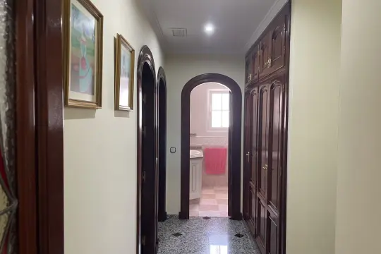 Image 8 thumb