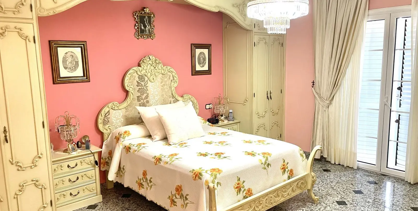Venta de villa independiente en Las Lagunas 14