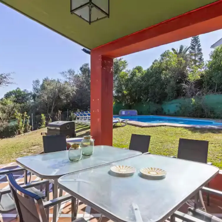 Sale of detached villa in Elviria