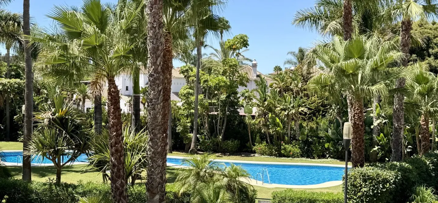 Sale of penthouse in Puerto Banús 0