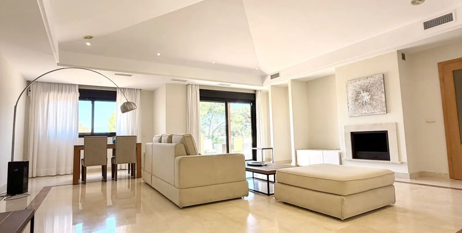 Sale of penthouse in Puerto Banús 4