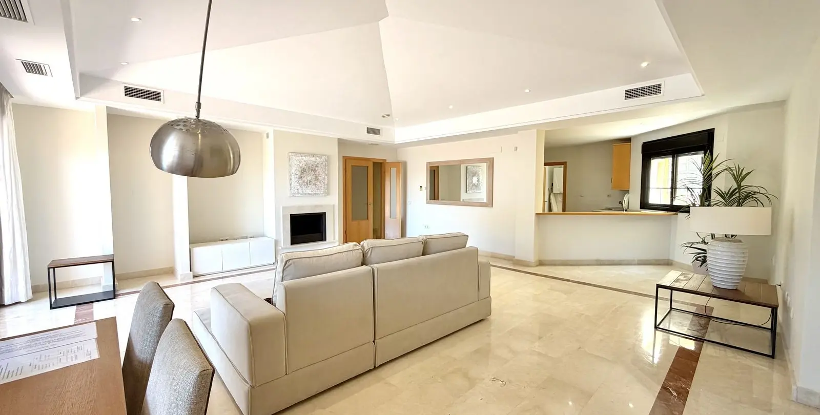 Sale of penthouse in Puerto Banús 8