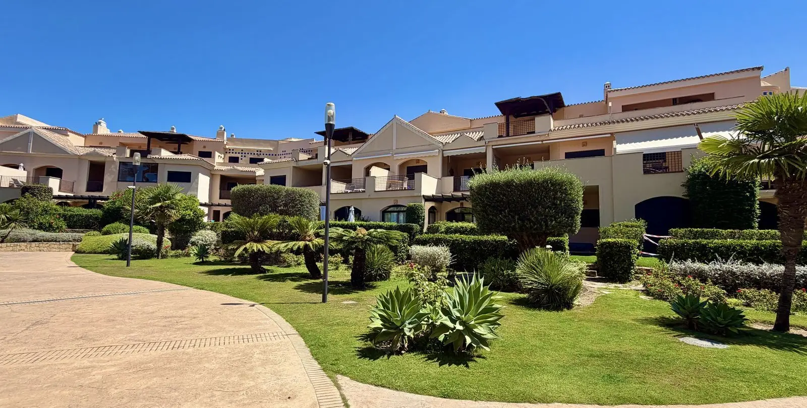 Sale of penthouse in Puerto Banús 4