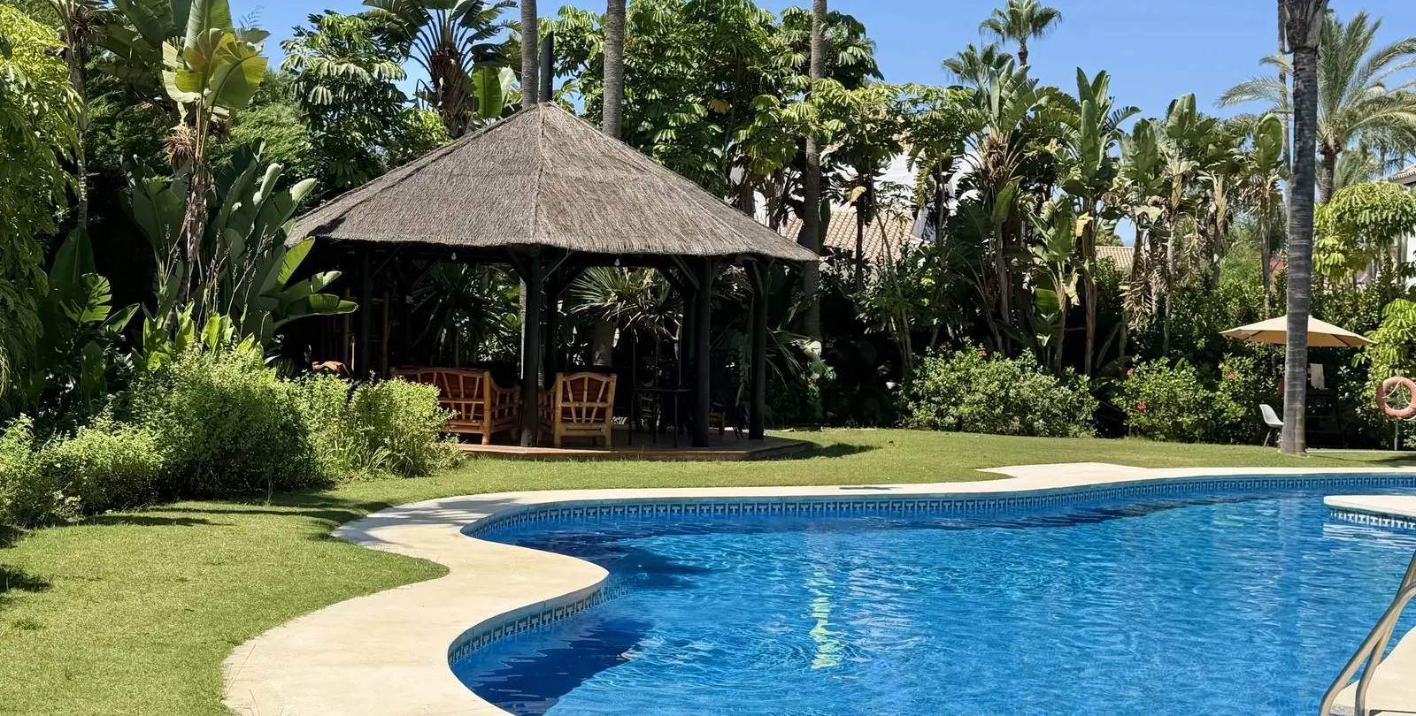 Sale of penthouse in Puerto Banús 6