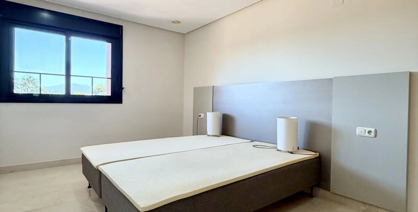 Sale of penthouse in Puerto Banús 24