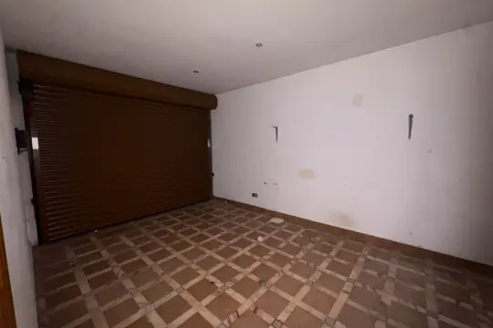 Image 6 thumb