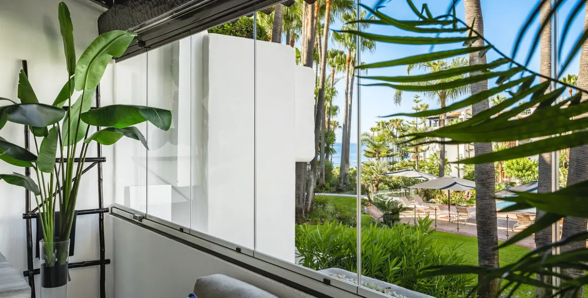 Venta de apartamento en planta baja en The Golden Mile 18