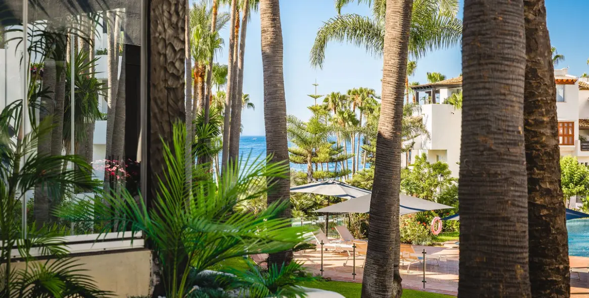 Venta de apartamento en planta baja en The Golden Mile 20