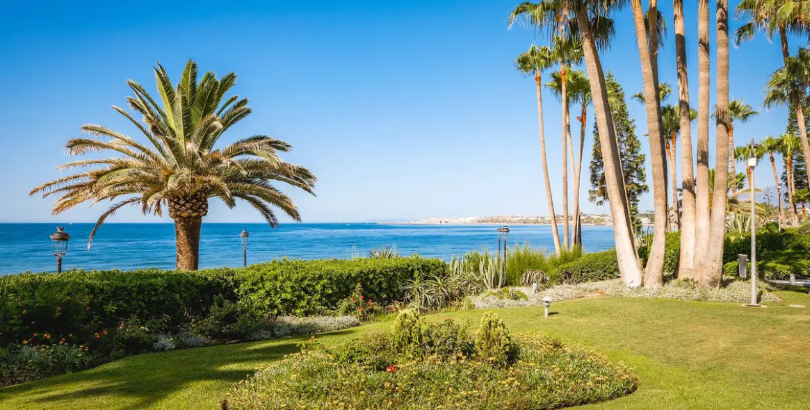 Venta de apartamento en planta baja en The Golden Mile 26