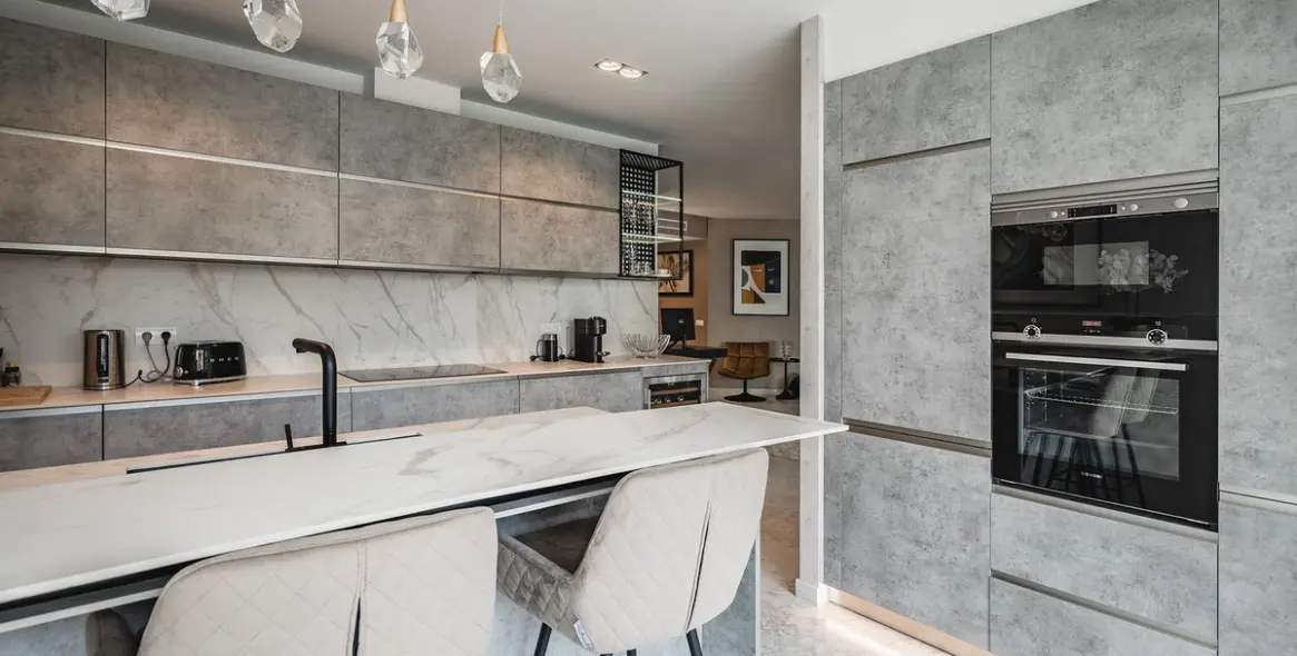 Venta de apartamento en planta baja en The Golden Mile 53