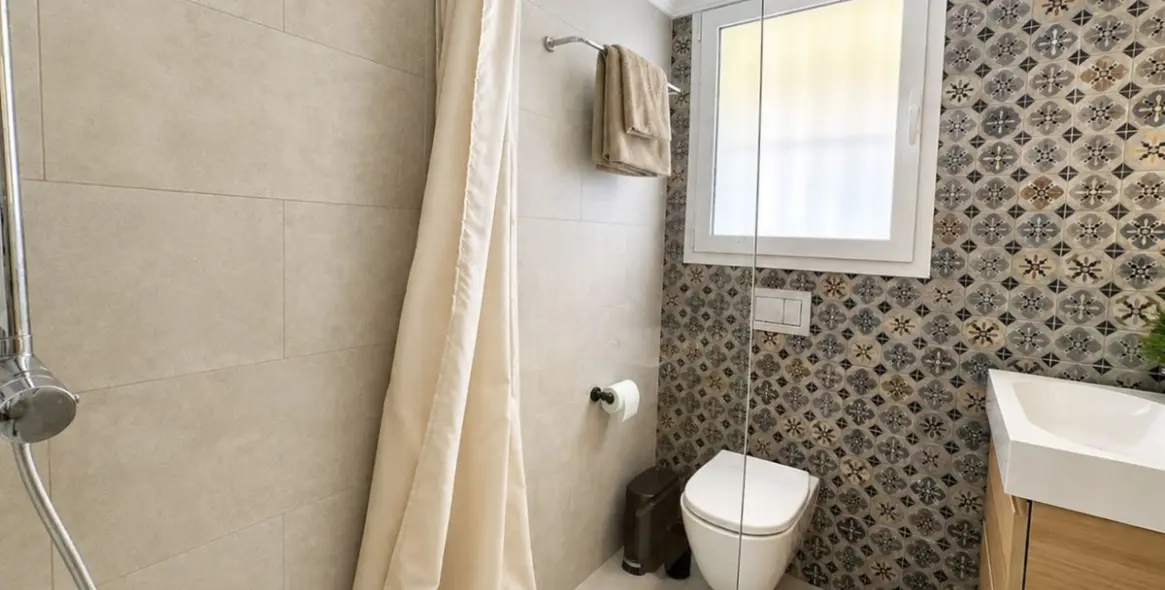 Продажа апартаментов на среднем этаже в Fuengirola 13