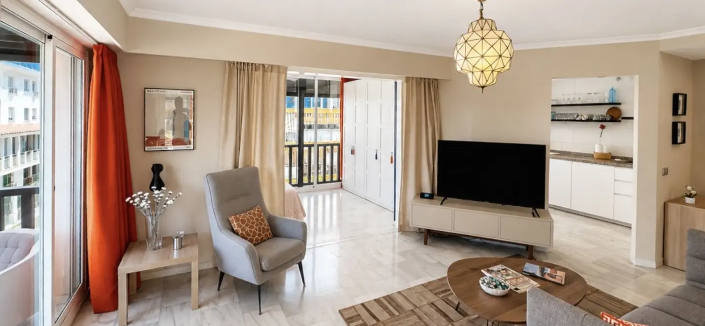 Venta de apartamento en planta media en Fuengirola 1