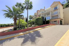 Image 6 thumb