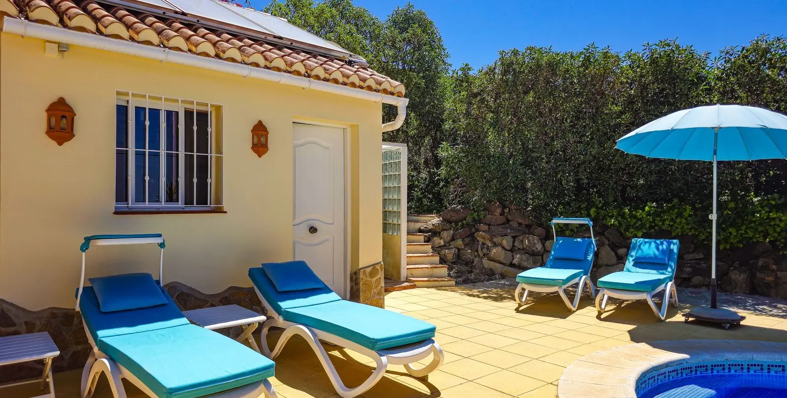 Sale of detached villa in Arenas 44