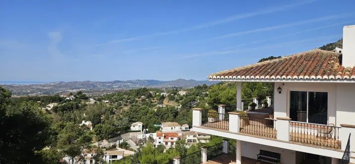 Продажа  отдельно стоящей виллы в Mijas 4