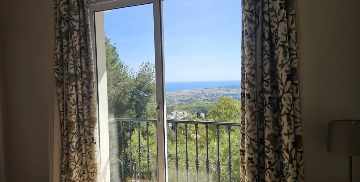 Продажа  отдельно стоящей виллы в Mijas 65