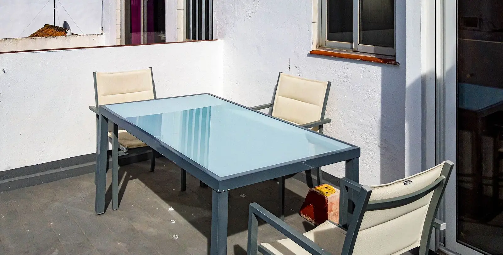 Sale of middle floor apartment in Estepona 55
