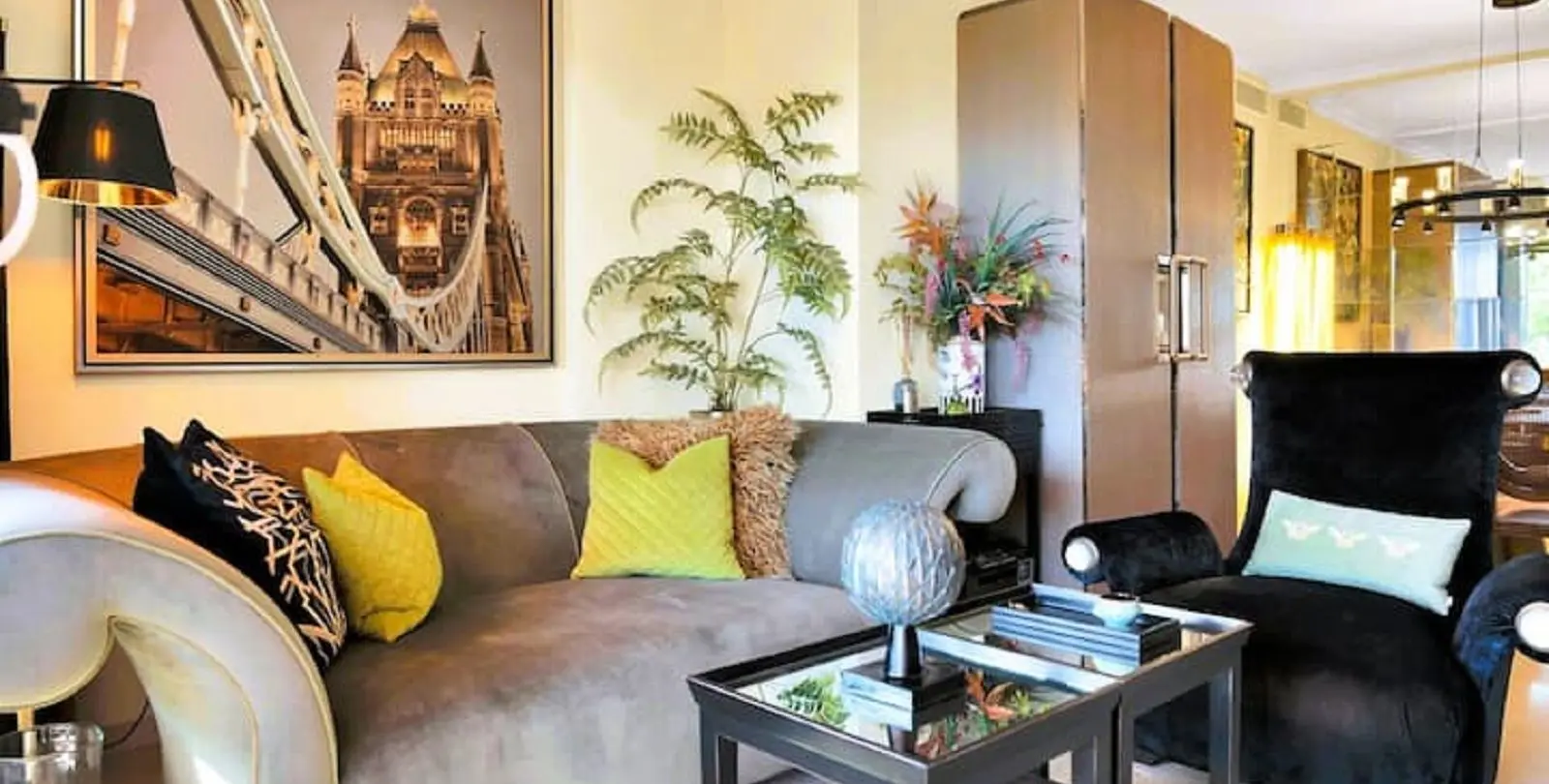 Sale of middle floor apartment in Elviria 5