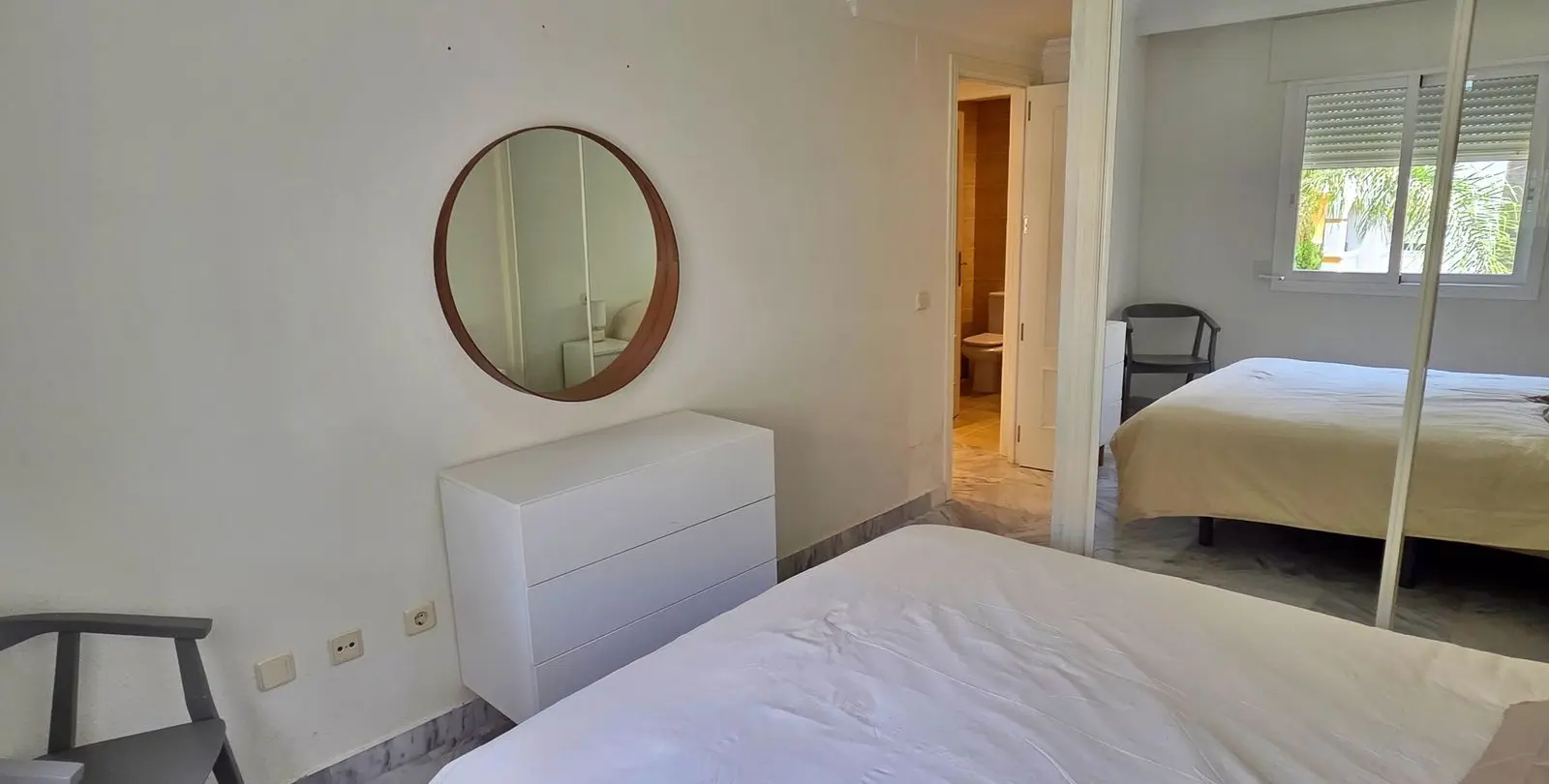 Продажа апартаментов на среднем этаже в Puerto Banús 9