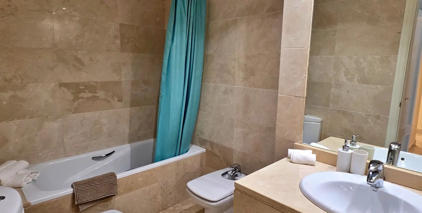 Продажа апартаментов на среднем этаже в Puerto Banús 12