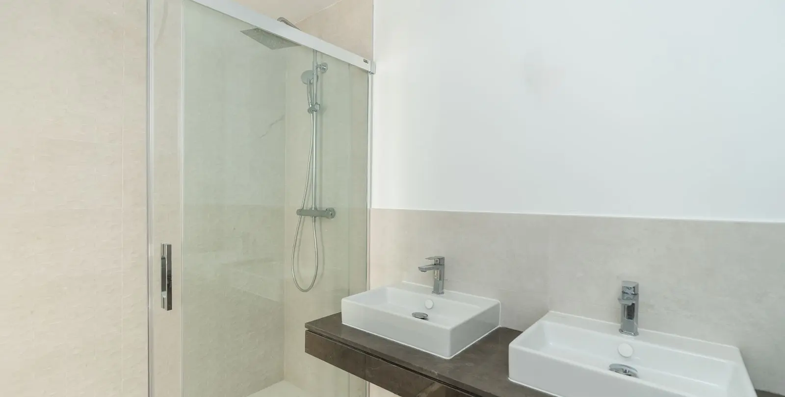 Sale of middle floor apartment in La Cala de Mijas 15