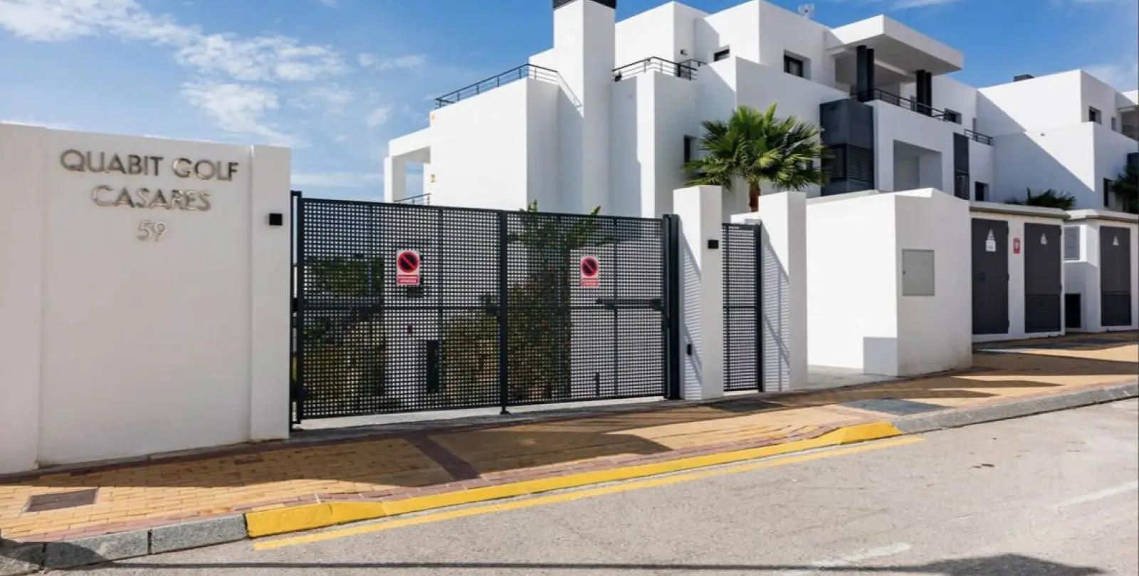 Venta de apartamento en planta media en Casares 1