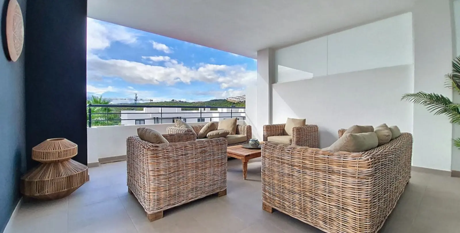 Venta de apartamento en planta media en Casares 3