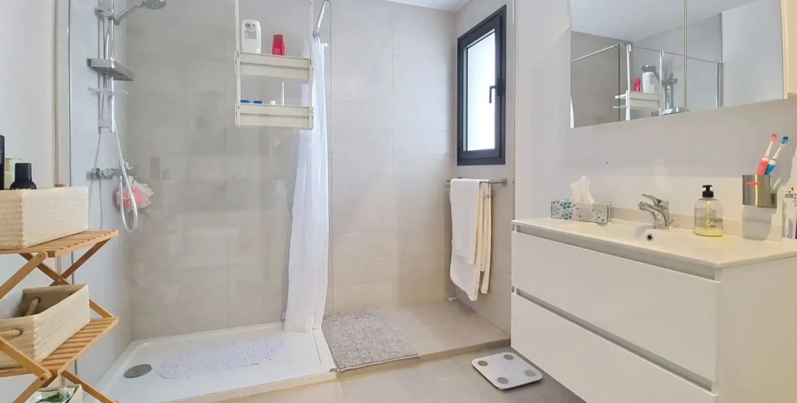 Venta de apartamento en planta media en Casares 12
