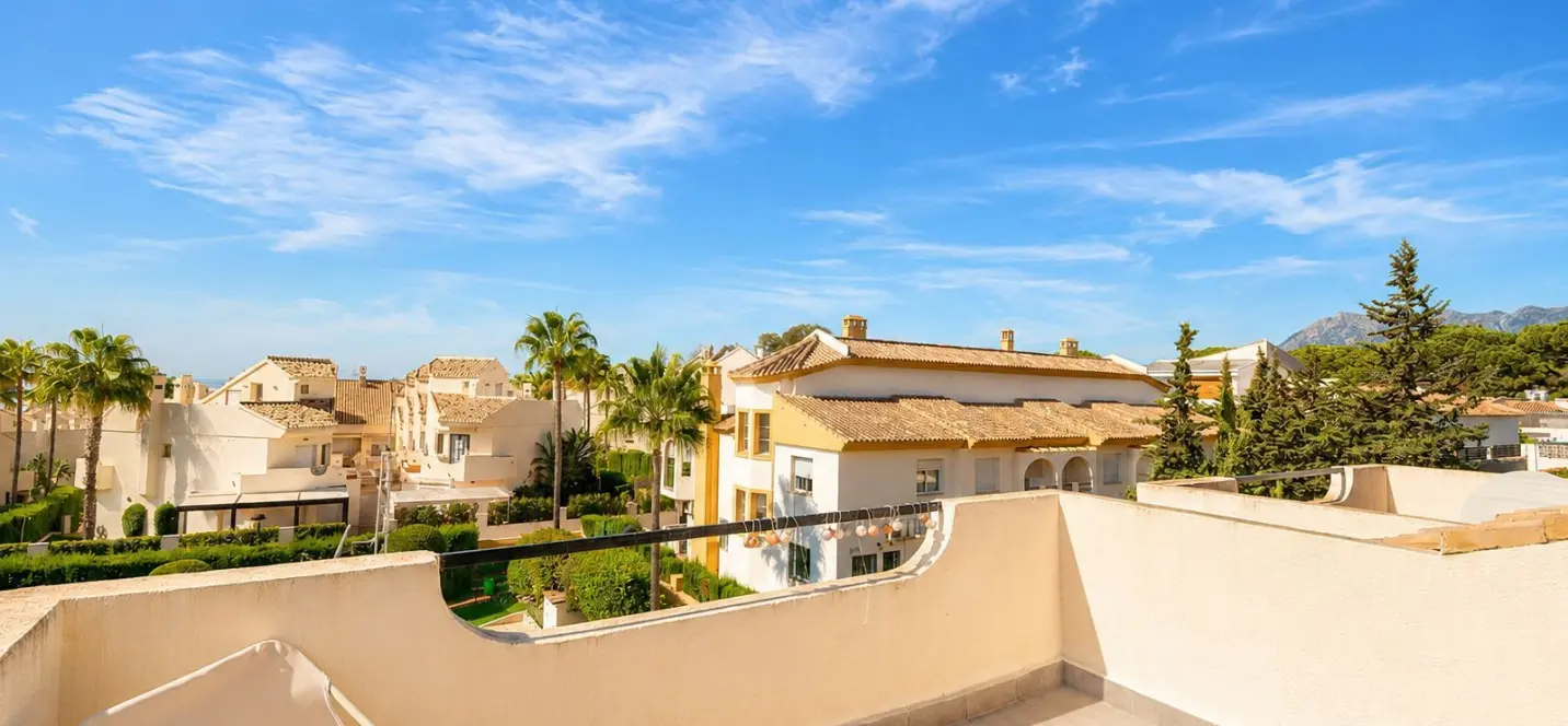 Sale of townhouse in Costabella 2