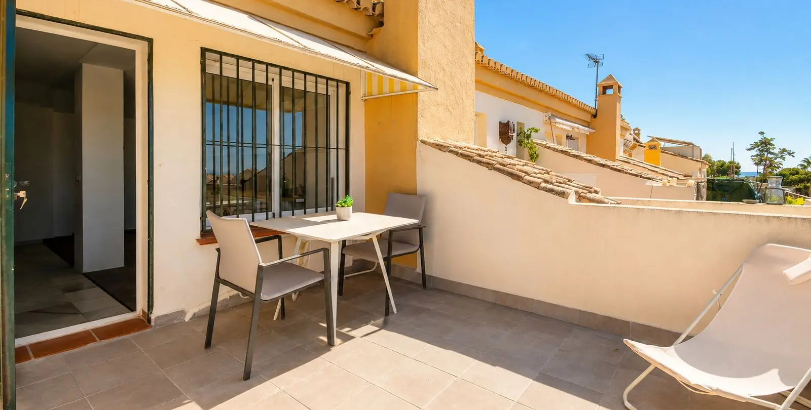 Sale of townhouse in Costabella 4