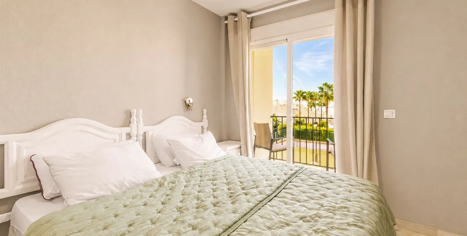 Sale of townhouse in Costabella 21